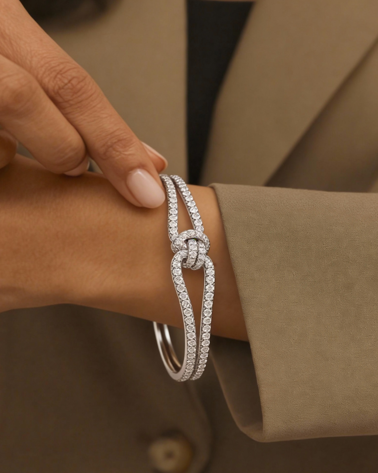 Liaison Knot Bracelet